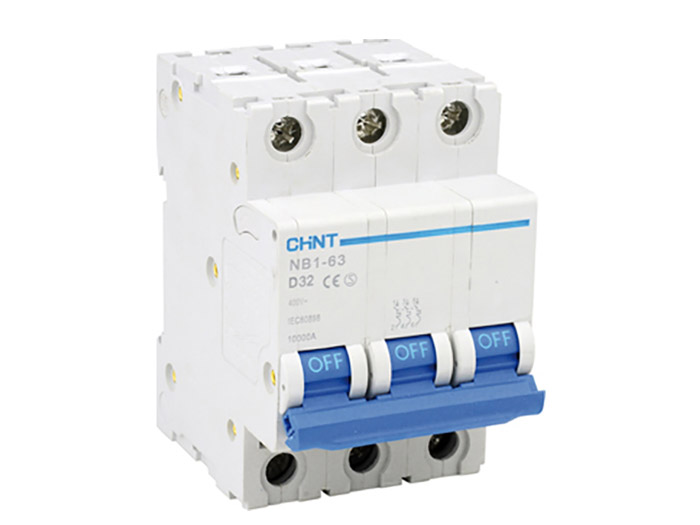 Disjoncteur 3 pôles - Courbe D - NB1<br> 230/400 V - 6 A - 10 kA