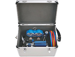 Kit outillage en mallette aluminium comprenant VI215SV, VMG2R410AA, VFT808I, VTC28B, VTT5 et VST22