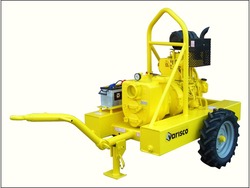 Location pompe diesel auto-amorçante<br>4'' - 160 m³/h – sur châssis