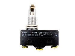 Micro switch contact à vis - LXW5 11Q2<br> A roulette perpendiculaire